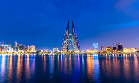 Shutterstock 2118079805